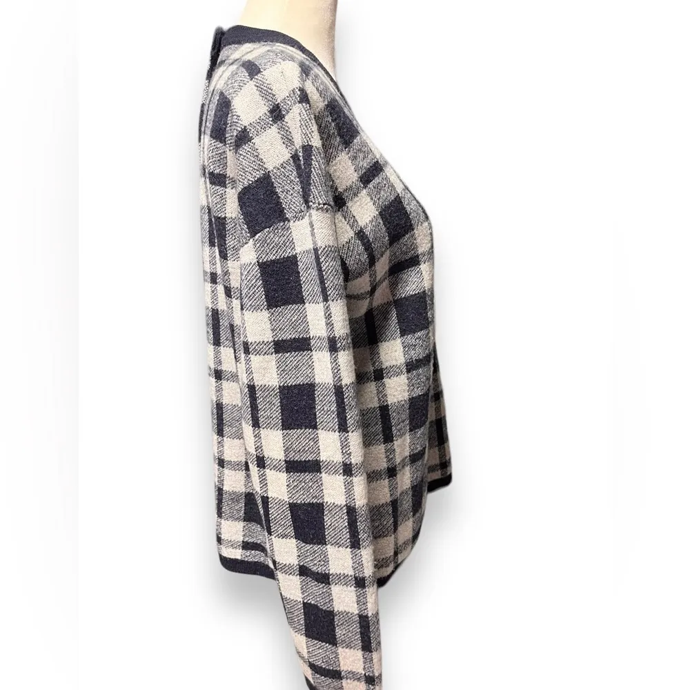 Madewell Blue Plaid Button-Back 100% Wool Sweater size small - Image 3