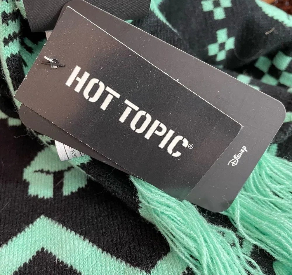 Hot Topic Star Wars The Child Mandalorian Yoda Fair Isle Knit Scarf Black new - Image 4