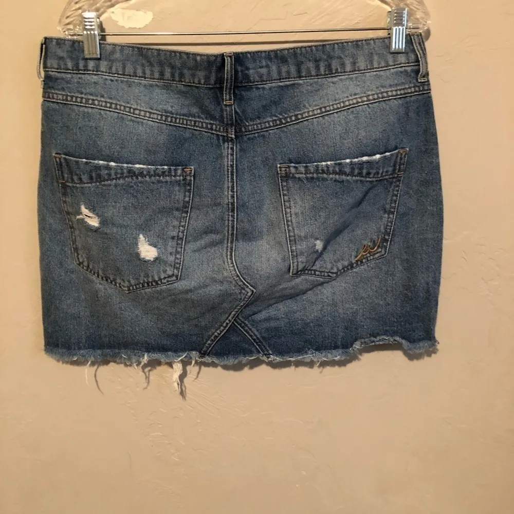 Express Distressed Denim Mini Skirt‎ Blue Size 12 - Image 7