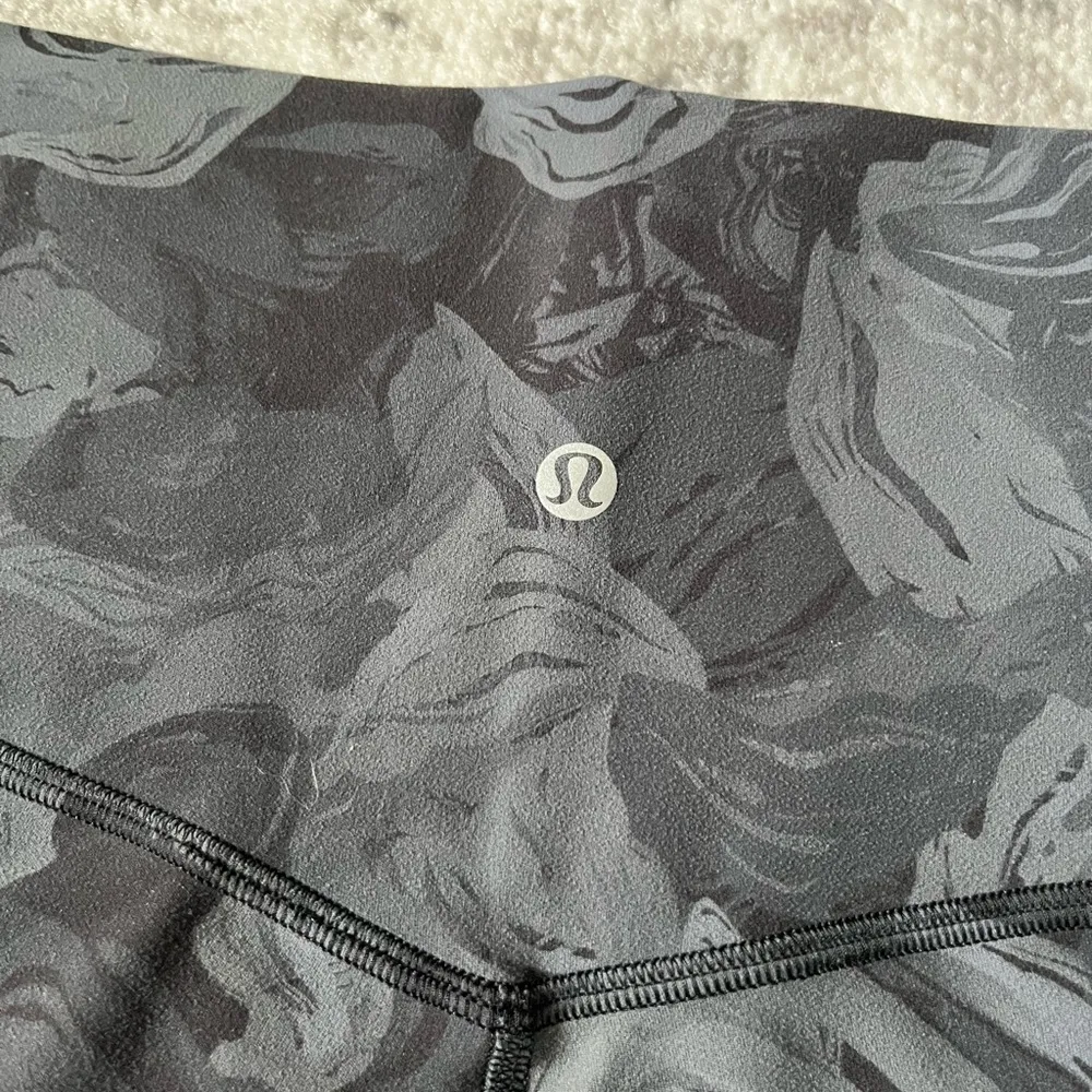 Lululemon Align High-Rise Short 6" - Image 5