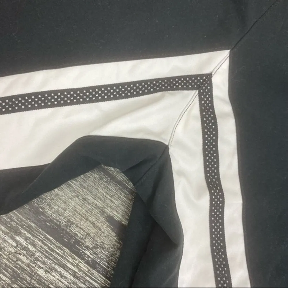 Nike Vintage Black & White Zip Close Colorblock Athleisure Athletic Sport Jacket - Image 3