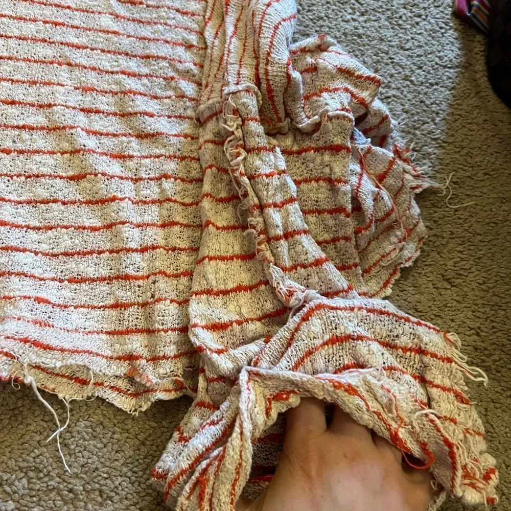 We the free small top - Image 10