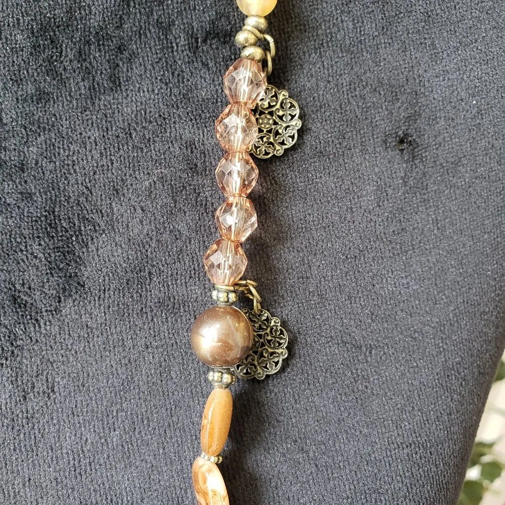 Womens Chunky Bead Single Strand Gold Tone Charm Collar Necklace Lobster Clasp - Image 5