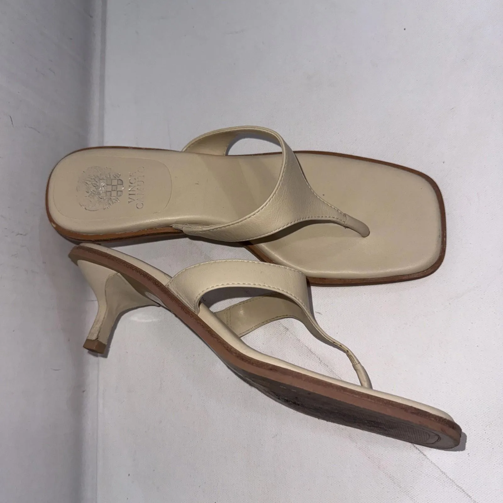 Vince Camuto Old Money Minimalist Square Toe Nude Cannetta Thong Sandals Size 10 - Image 2