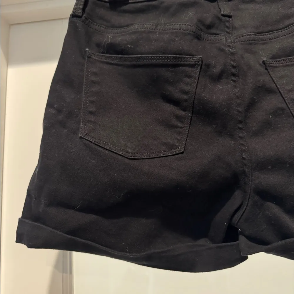 Universal Thread High Rise Midi Denim Shorts Black Size 8 - Image 5