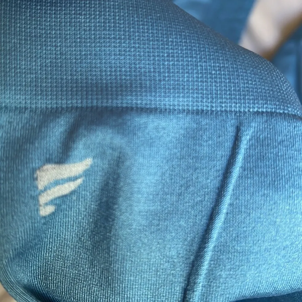 Women's Fabletics Teal Weave Cut High Rise Athleisure Leggings Size XS EUC #1943 - Image 4