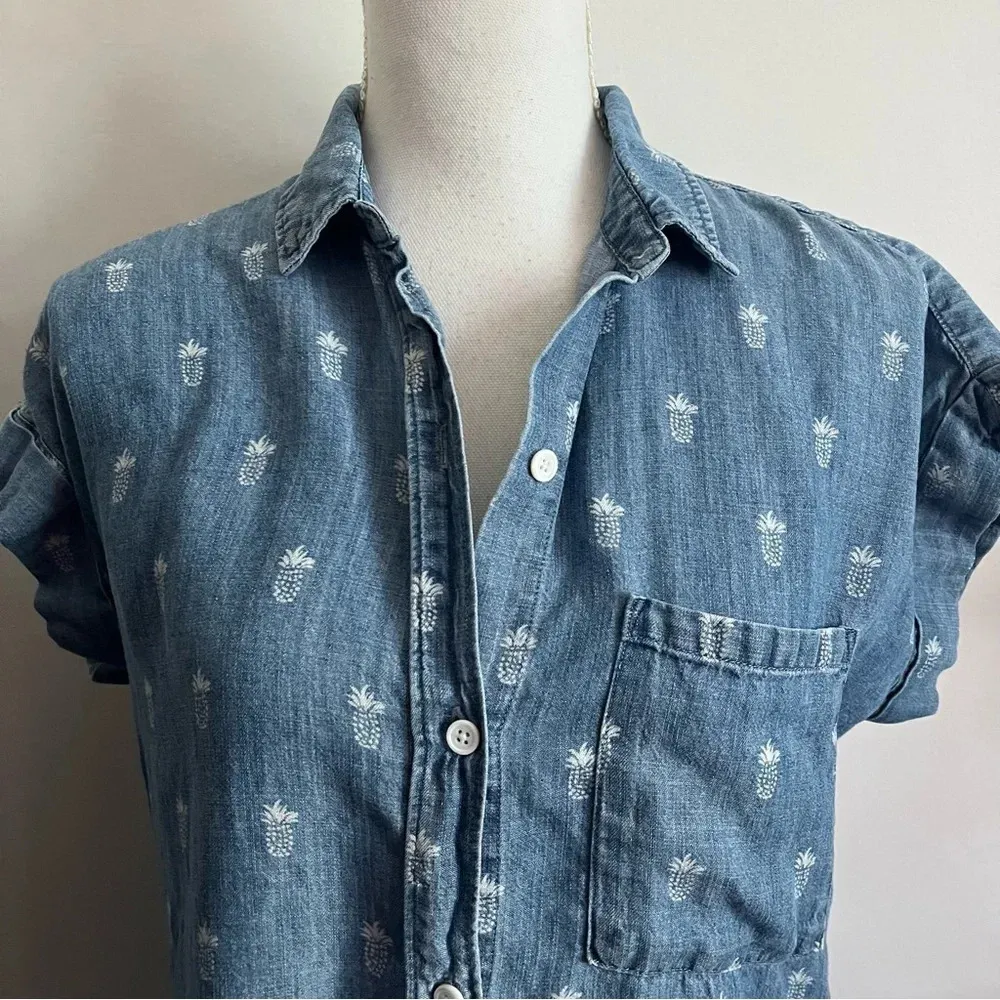 Rails • Blue Chambray Whitney Pineapple Button Down Short Sleeve Blouse - Image 4