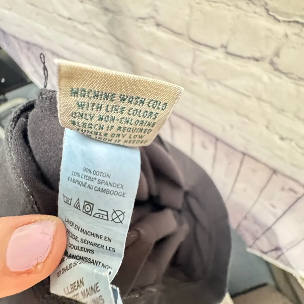 L.L. Bean Black Leggings with Elastic Waistband and Comfortable Fit size Small - Image 6