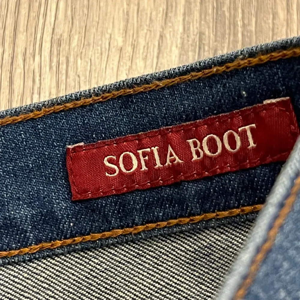 Lucky Brand Sofia Boot Bootcut Jeans | Medium Wash Blue | 4/27 - Image 7