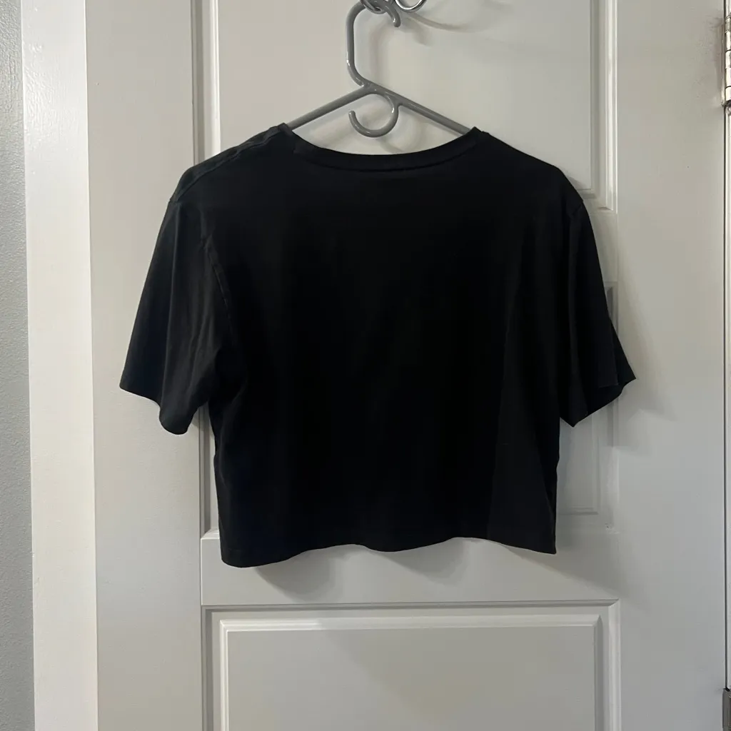 PUMA Women's Black Crop Top size small - Image 5