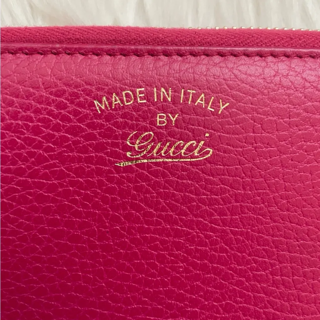 GUCCI  
Fuchsia Leather Zip Wallet - Image 5