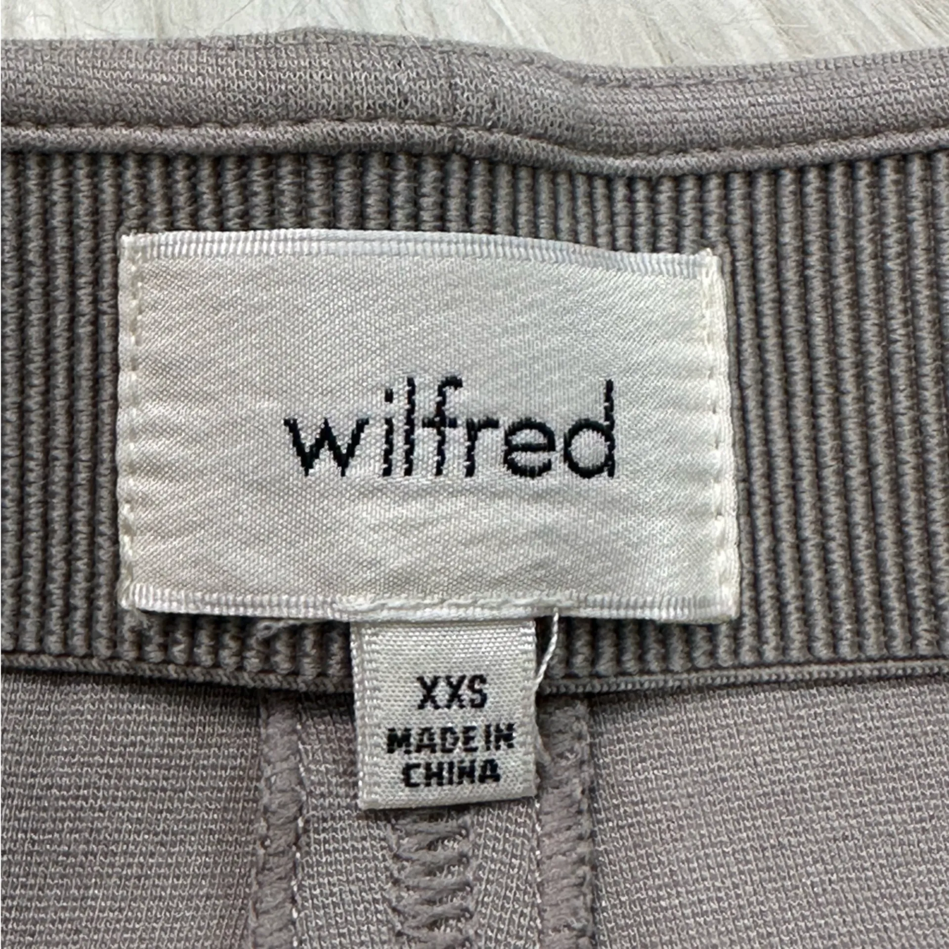 Aritzia Wilfred Women Lux Ponte High Waist Pencil Midi Skirt in Gray Size XXS - Image 8