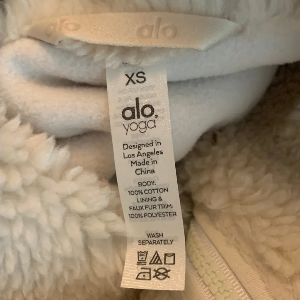 Alo Yoga Legacy Womens White Plaid Flurry  Sherpa Jacket XS - Image 7