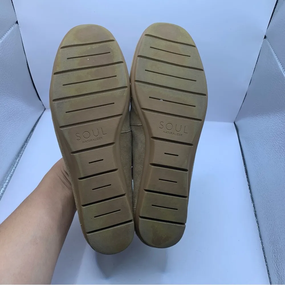 SOUL Naturalizer Women's Lindsay Slip on/Loafer/Moc flats suede size 9.5 Wide - Image 9