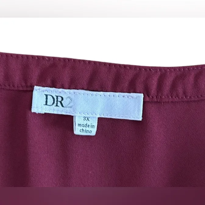 DR2 V-Neck Top. - Image 6