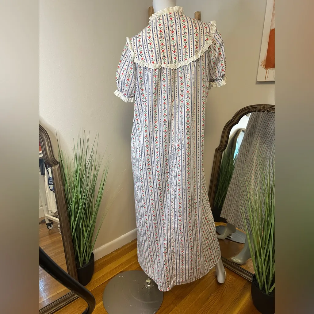 LANZ of SALZBURG VINTAGE 1980's Floral Striped Full Length Nightgown Large White - Image 6