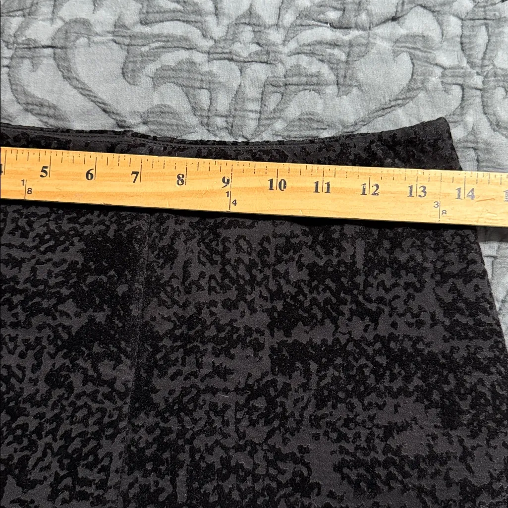 Lysse medium Victoria Flocked Black Leggings Mid Rise Shaping Stretch elegant - Image 5