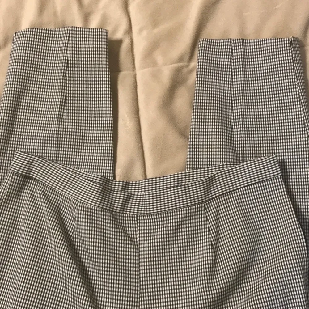 DKNY vintage cigarette leg - Image 4