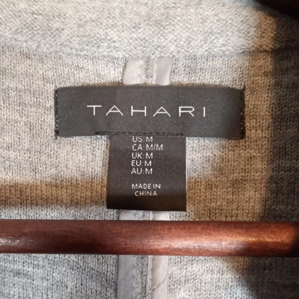 Tahari Gray Cardigan Sweater with Lapel Collar One Button Wool Womens Medium - Image 3