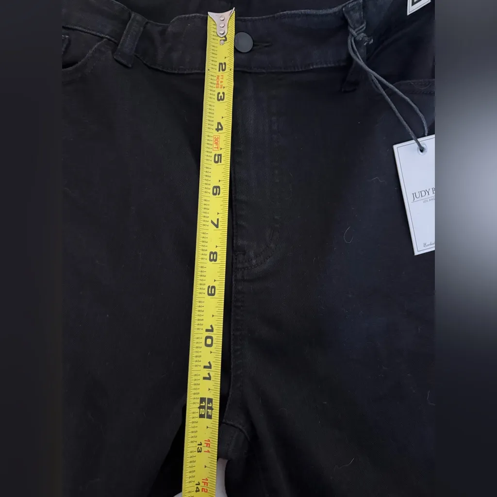 Judy Blue Jeans Capri Cropped Fit Black 22W NWT - Image 8
