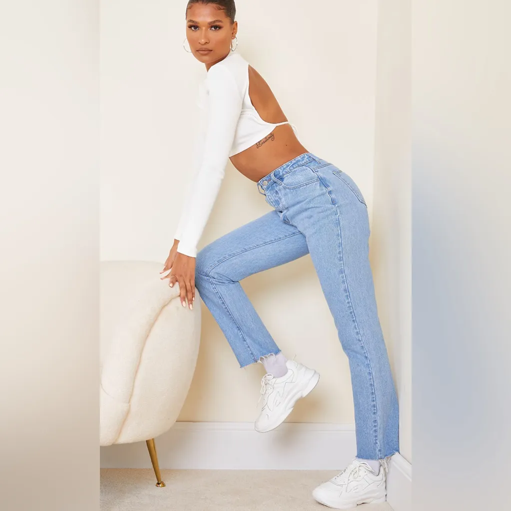 PrettyLittleThing Black Tie- Back Crop Top SZ:8 - Image 6