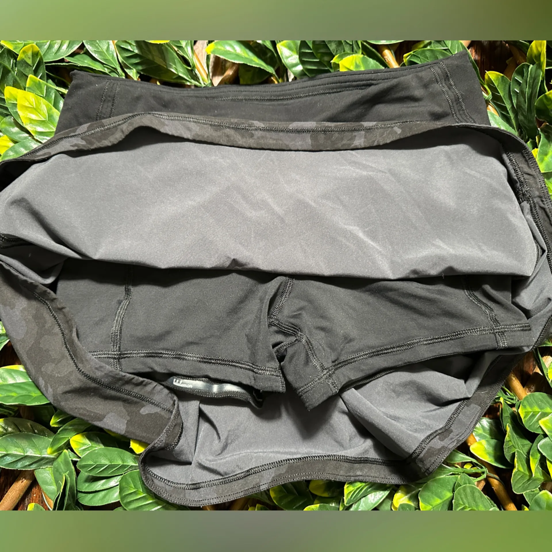 Lululemon Black Camo Workout Skort with Spandex Size 4 - Image 7