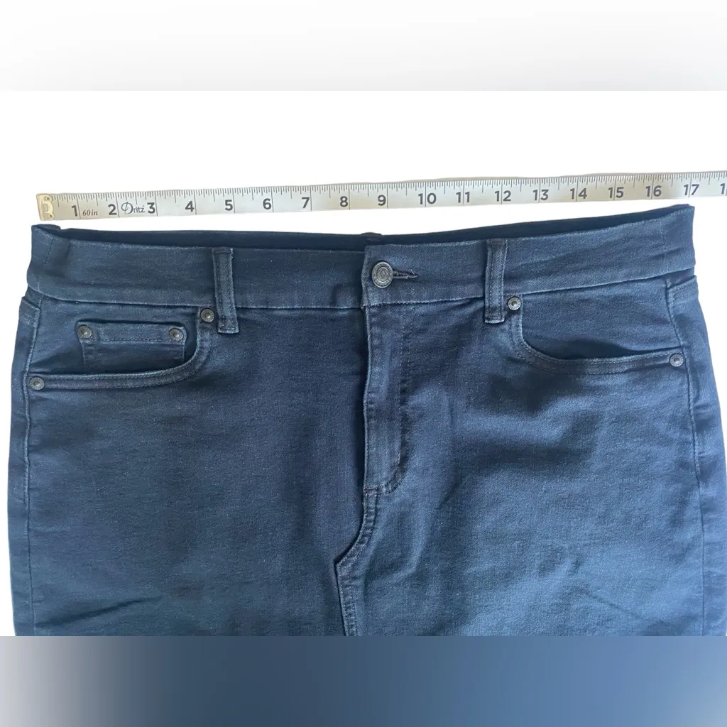 Denim & Co Canyon Retreats Easy Overdye Navy Blue Women’s Denim Skirt
Size 14P‎ - Image 3