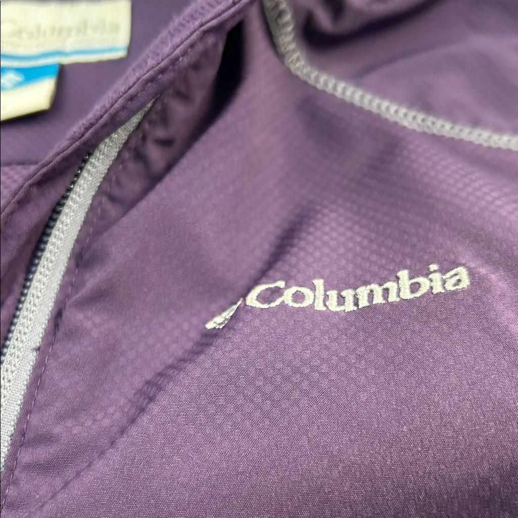 Columbia Purple Jacket with Gray Details - Image 4