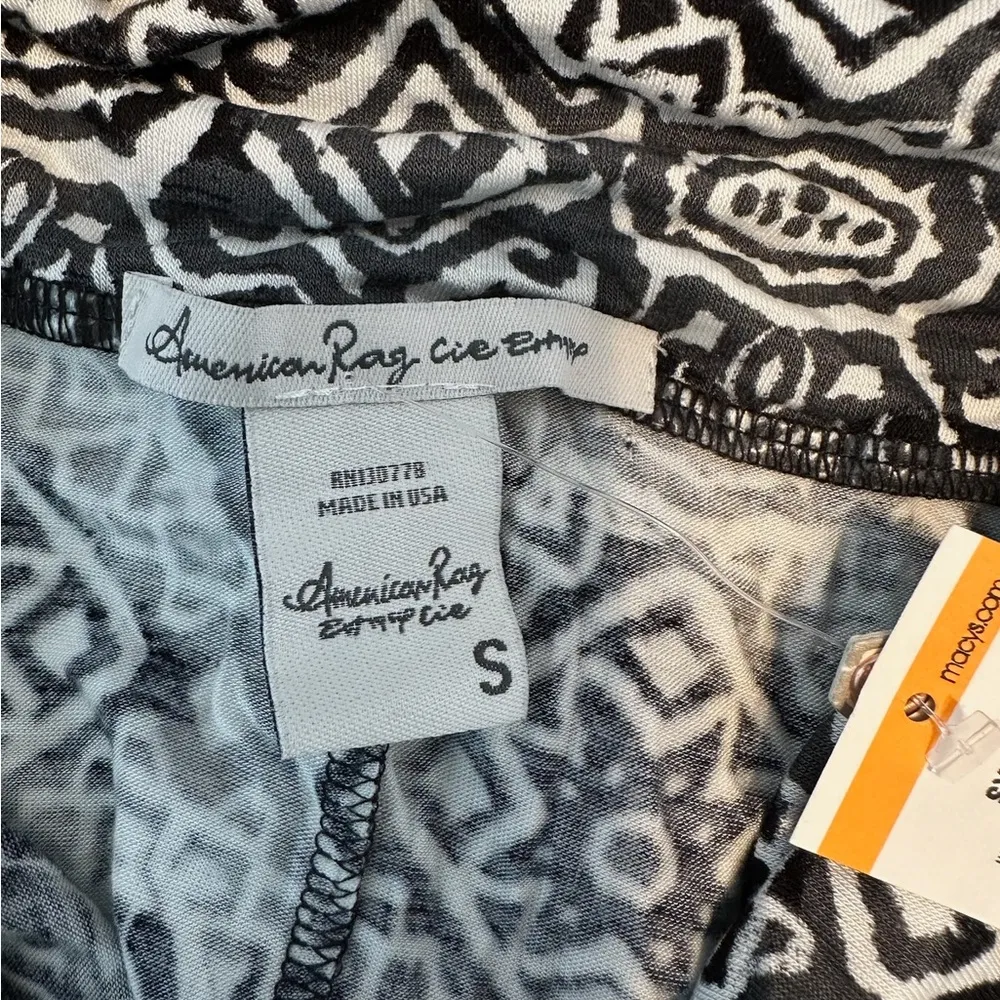 NWT  Black & White “Sydney” Boho Tribal Print Maxi Skirt Size Small - Image 4