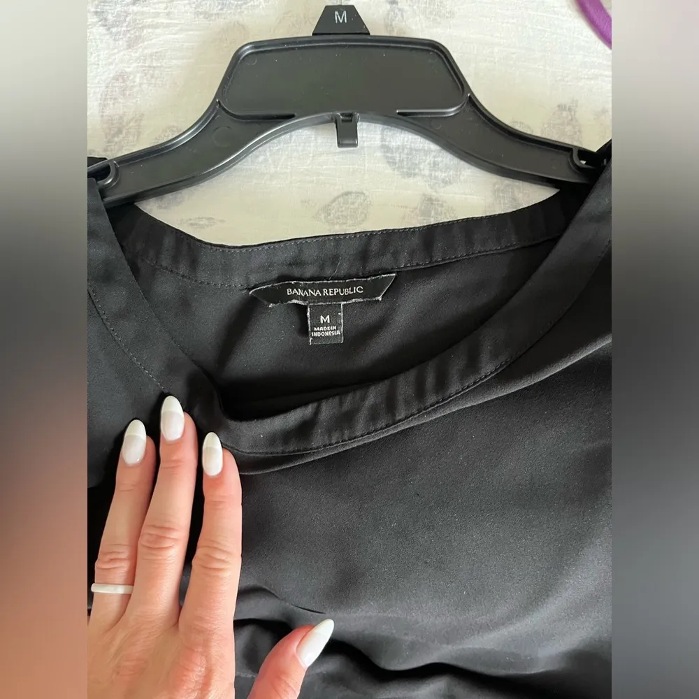 Black short sleeve top - Image 2