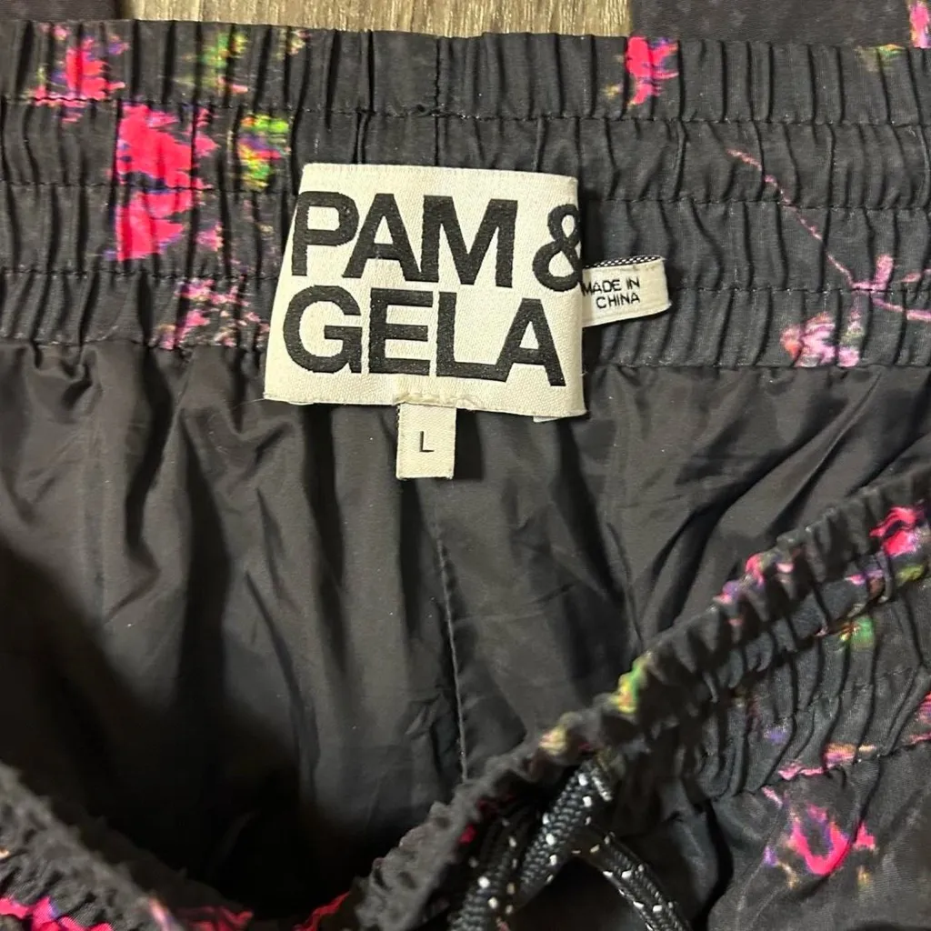 Pam & Gela Track Joggers | Sporty Streetwear Vibe 🖤 Size L - Image 3