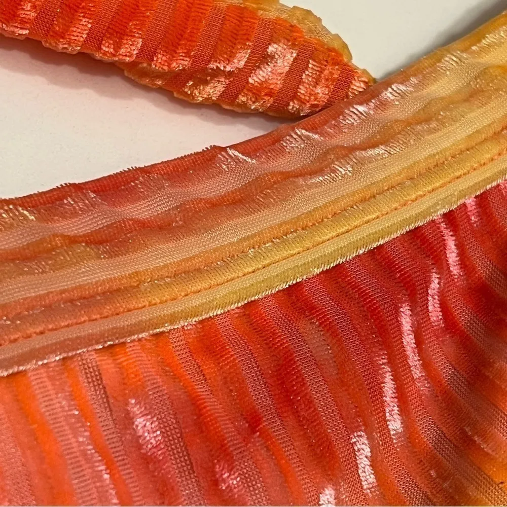 Dippin' Daisy's tie dye ribbed velour 2 piece swim suit, sz L Top/Bottom sz M - Image 10