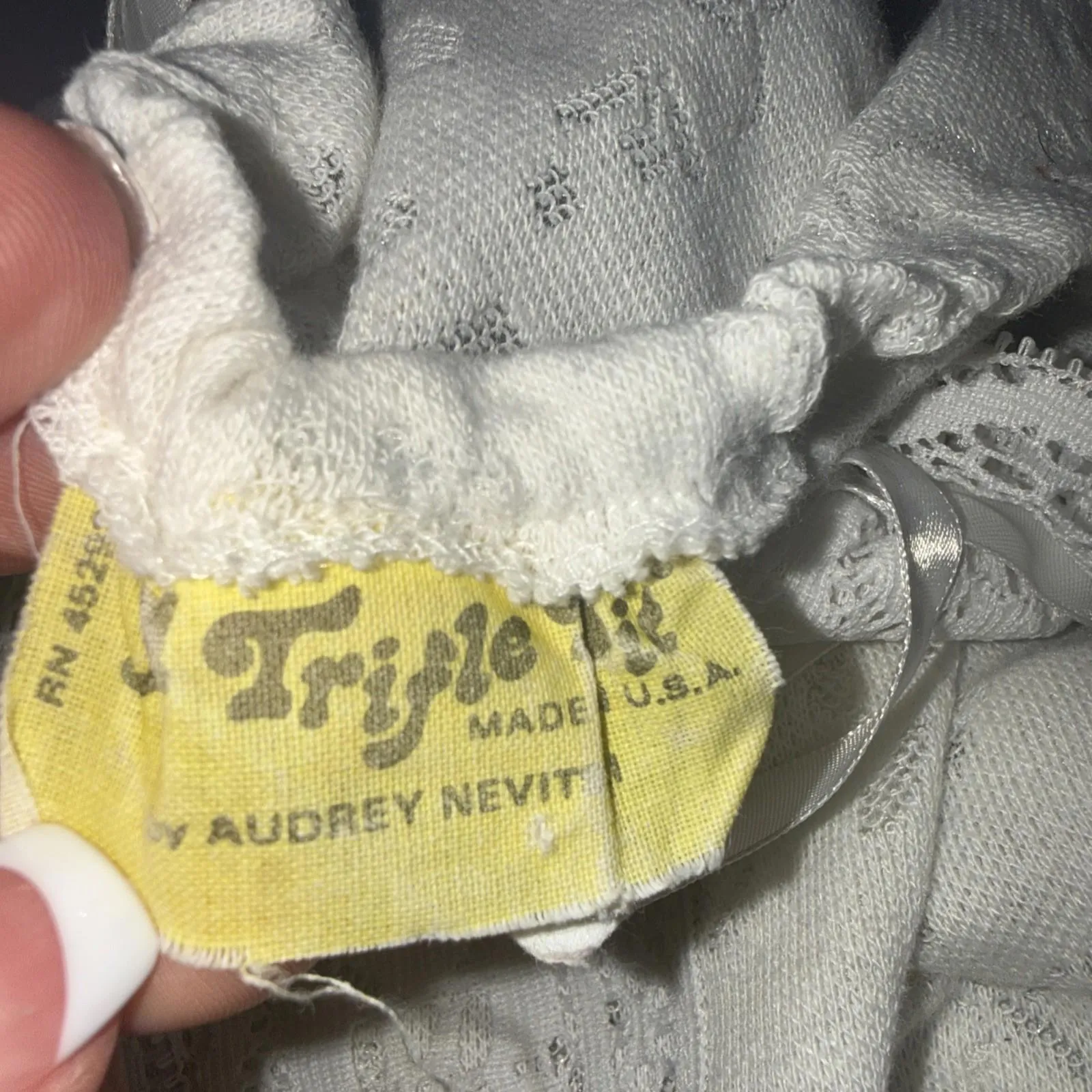 VTG Trifle Bit Audrey Nevitski Lace Floral Rosette White CottageCore Camisole M Size M - Image 6