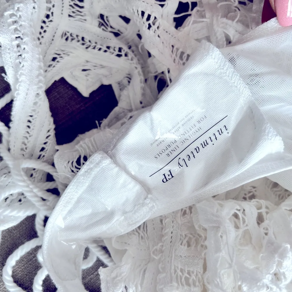 Intimately Free People Be My Battenburg Bodysuit in Optic White Size L New w/Tag - Image 11