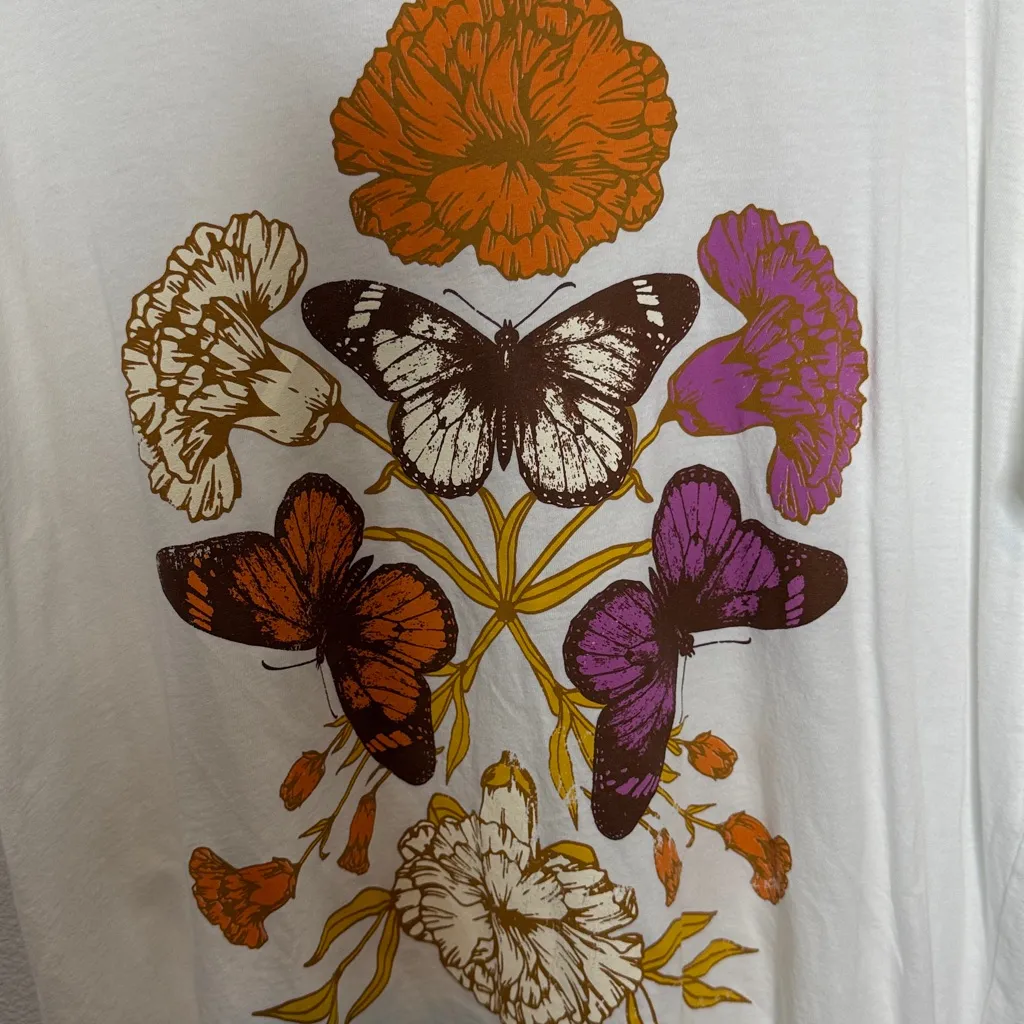Vintage Canvas Butterfly Fantasy Distressed Oversize Graphic Tee Size L White Size L - Image 5