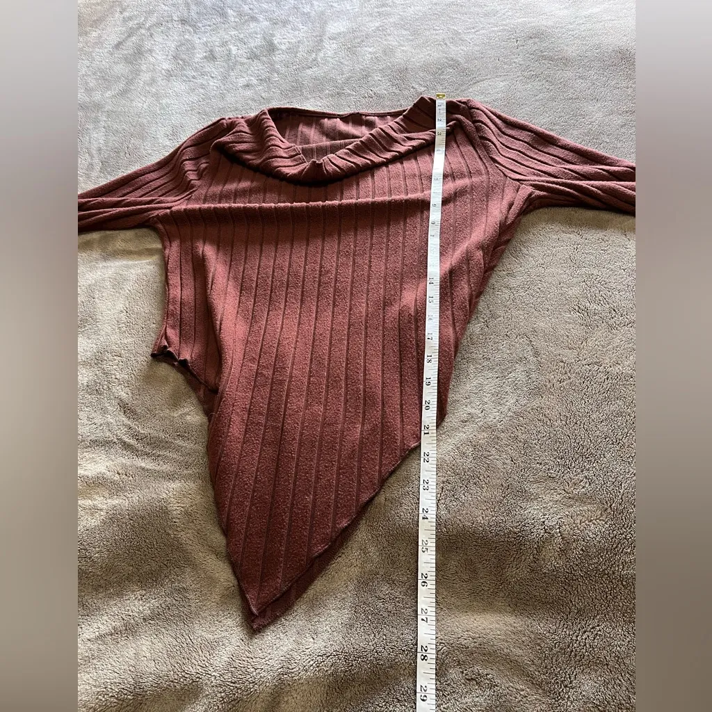 Soft Cowl Neck V - Image 5