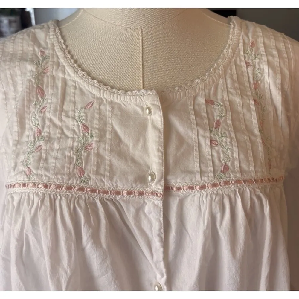 Vintage Gilligan O’ Malley White Pink Lace Cotton Long Nightgown Small Cottage - Image 4