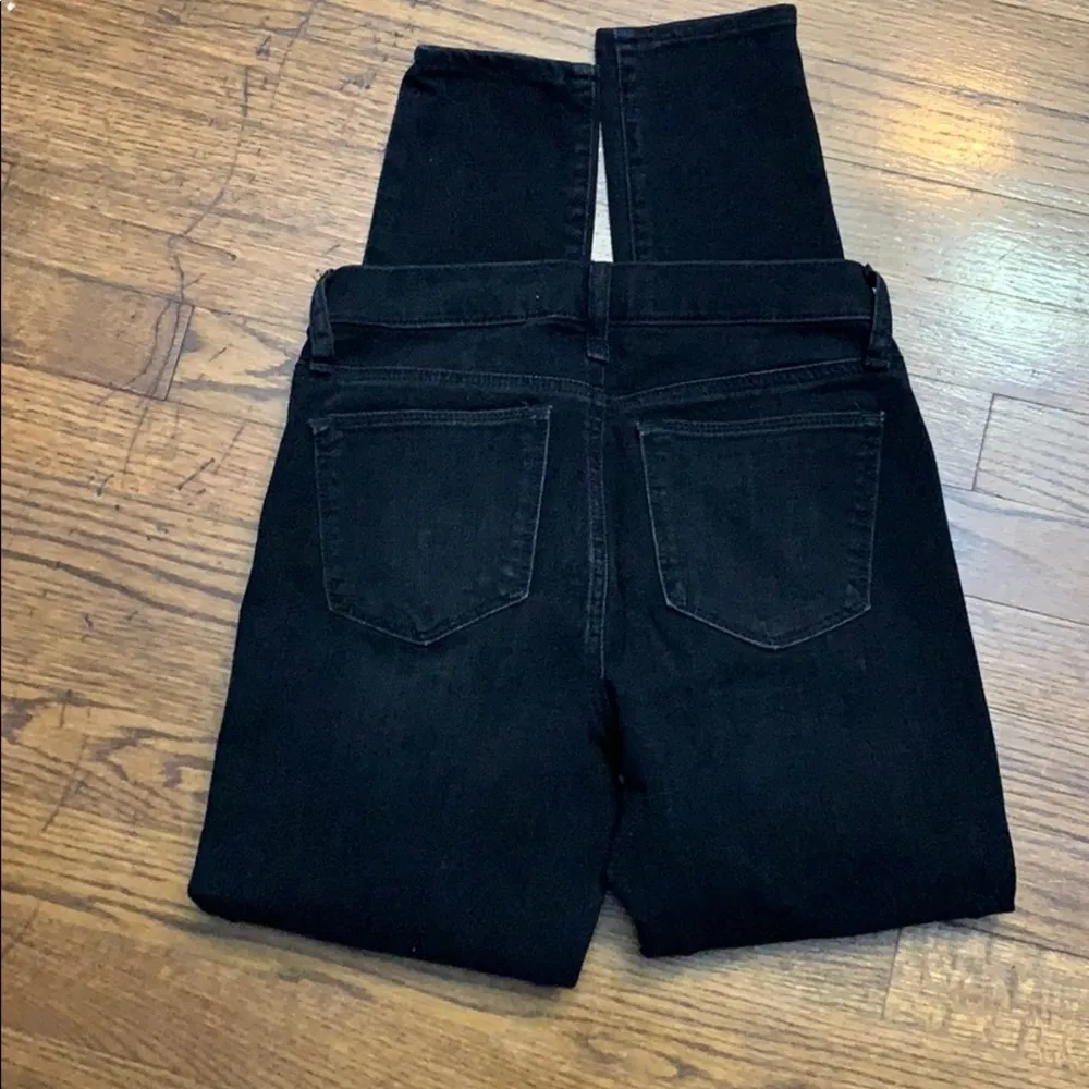 Gap Women’s  1969 true fit jeans￼ - Image 2