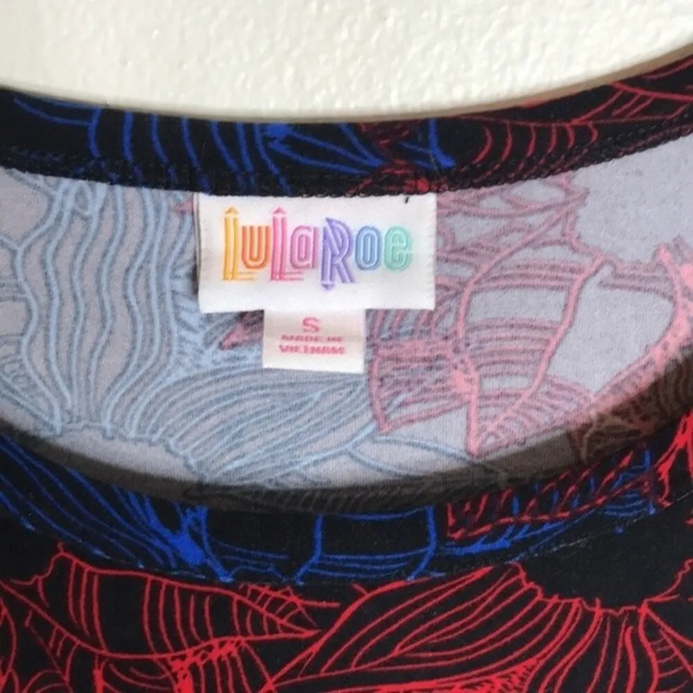 Lularoe floral colorful stretch Carly T-shirt dress size small - Image 4