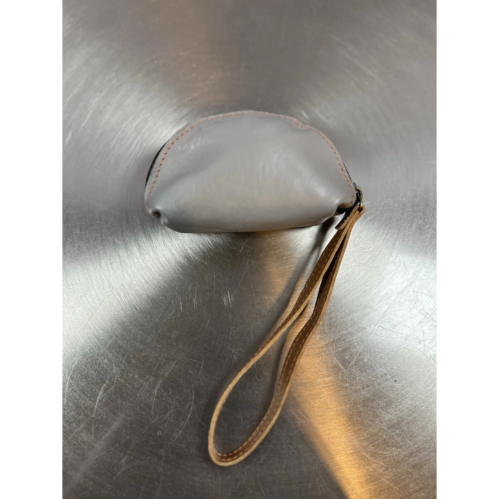 AmeriLeather Gray Leather Coin Pouch Wristlet Small Zip Wallet Key Holder - Image 2