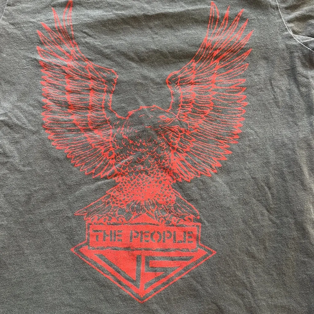 CUTE DISTRESSED FREE PEOPLE TEE - Image 2