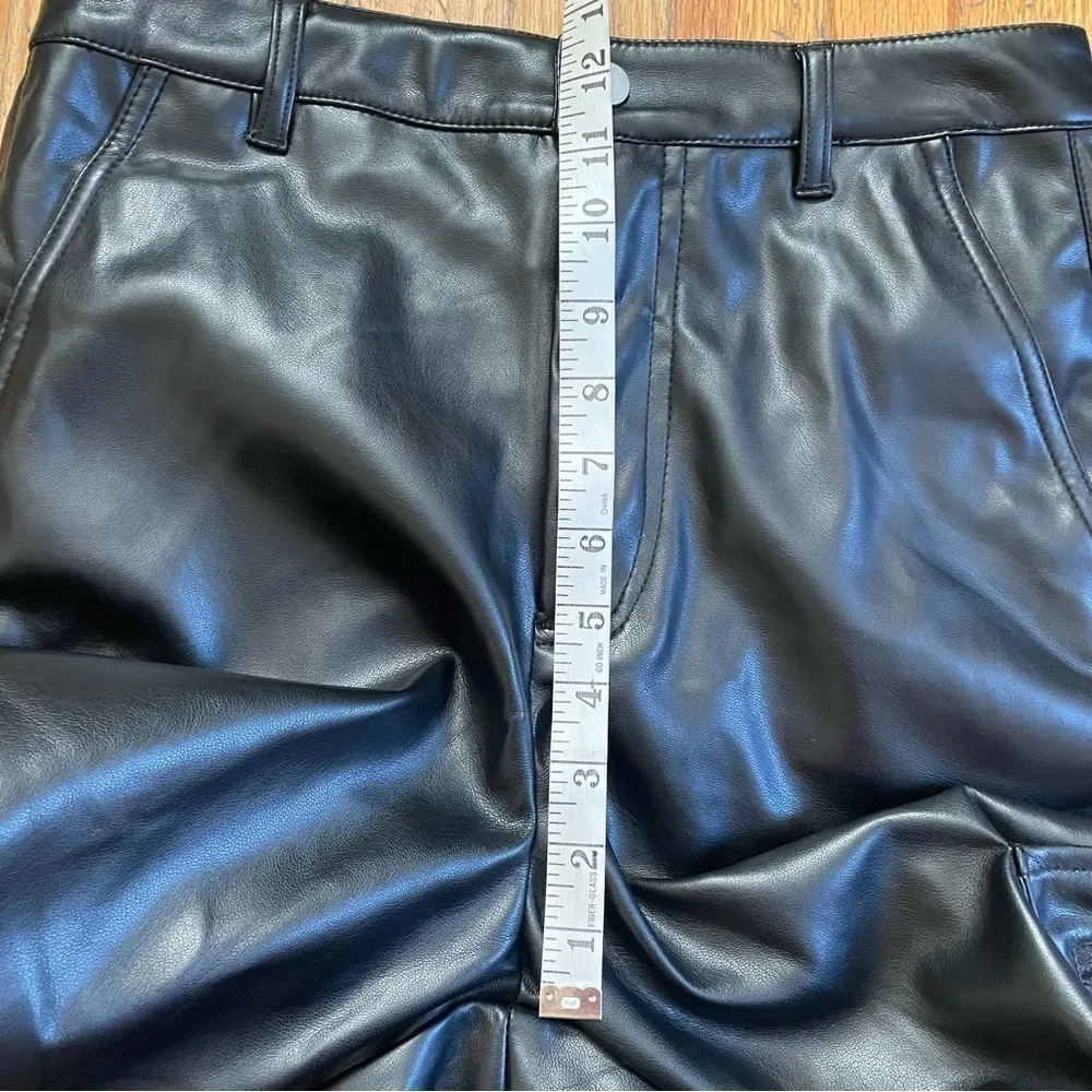 BlankNYC Black Faux Leather Wide Leg Cargo Pants Size 27 - Image 7