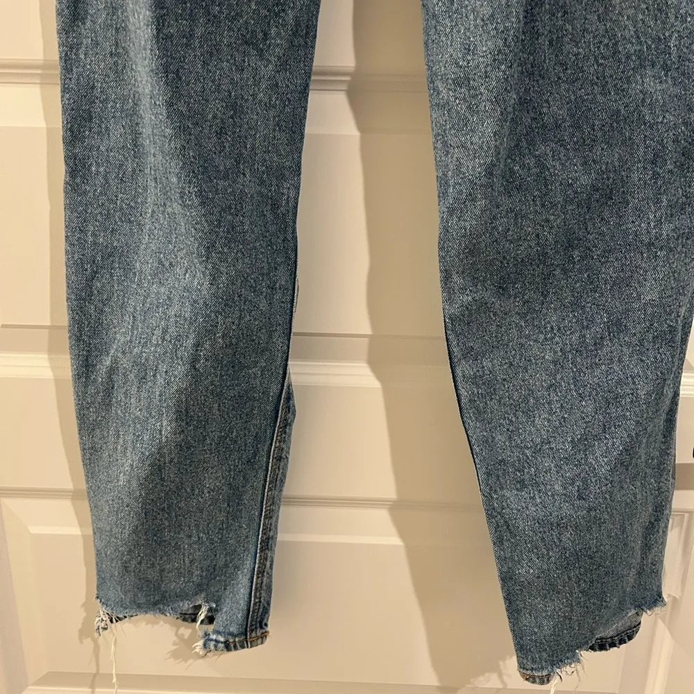 American Eagle SHORT Strigid Highest Rise Baggy Straight Jeans Blue 000 … - Image 8