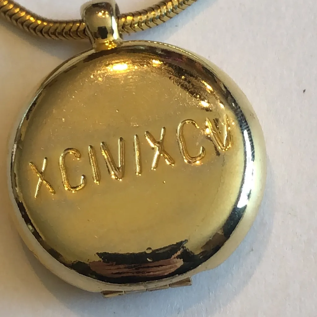 Liz Claiborne LCI Gold Tone Roman Numeral Locket Pendant Necklace - Image 9