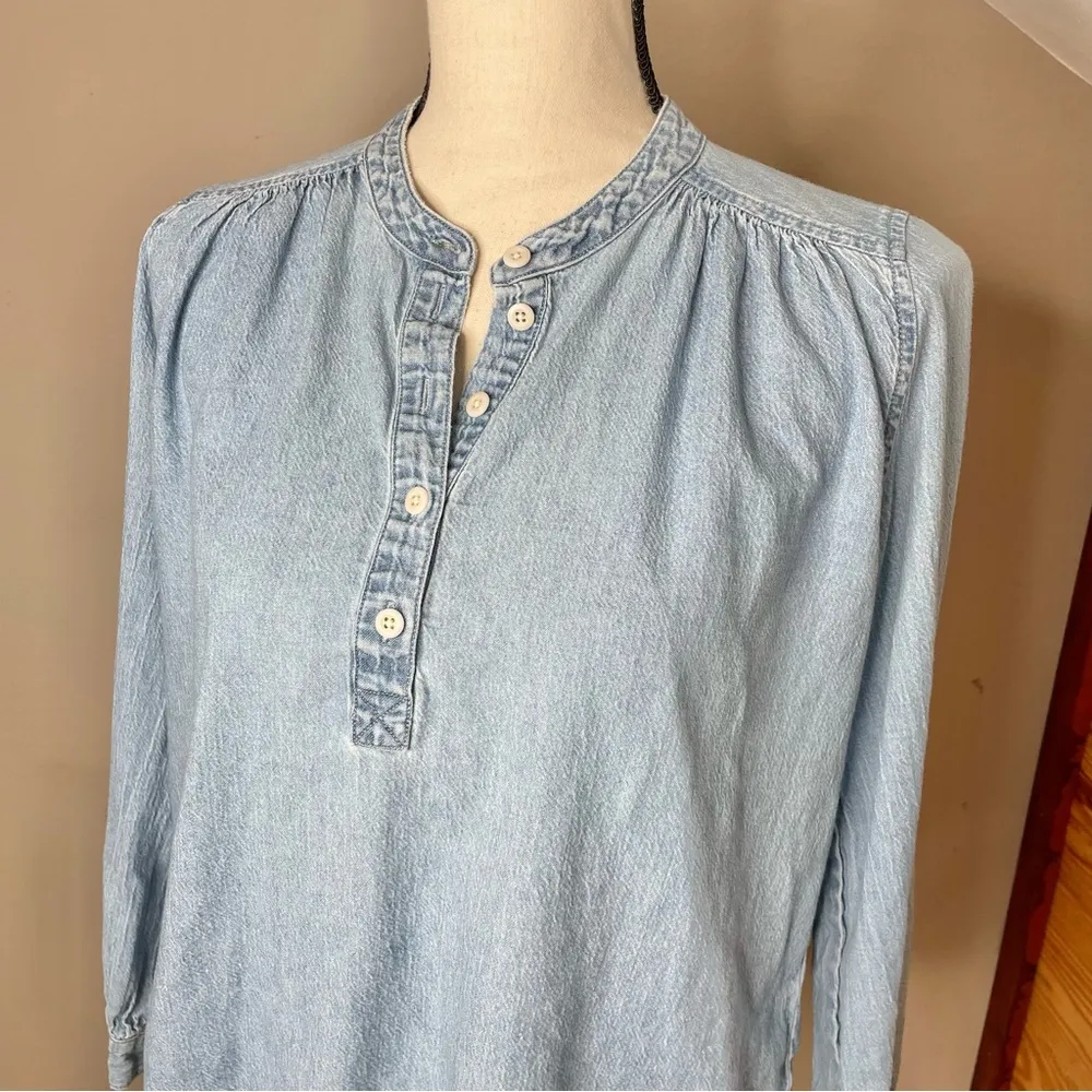 Madewell Denim Shirred Popover Top in Emmie Wash Extra Small Jean Half Button 1 - Image 4