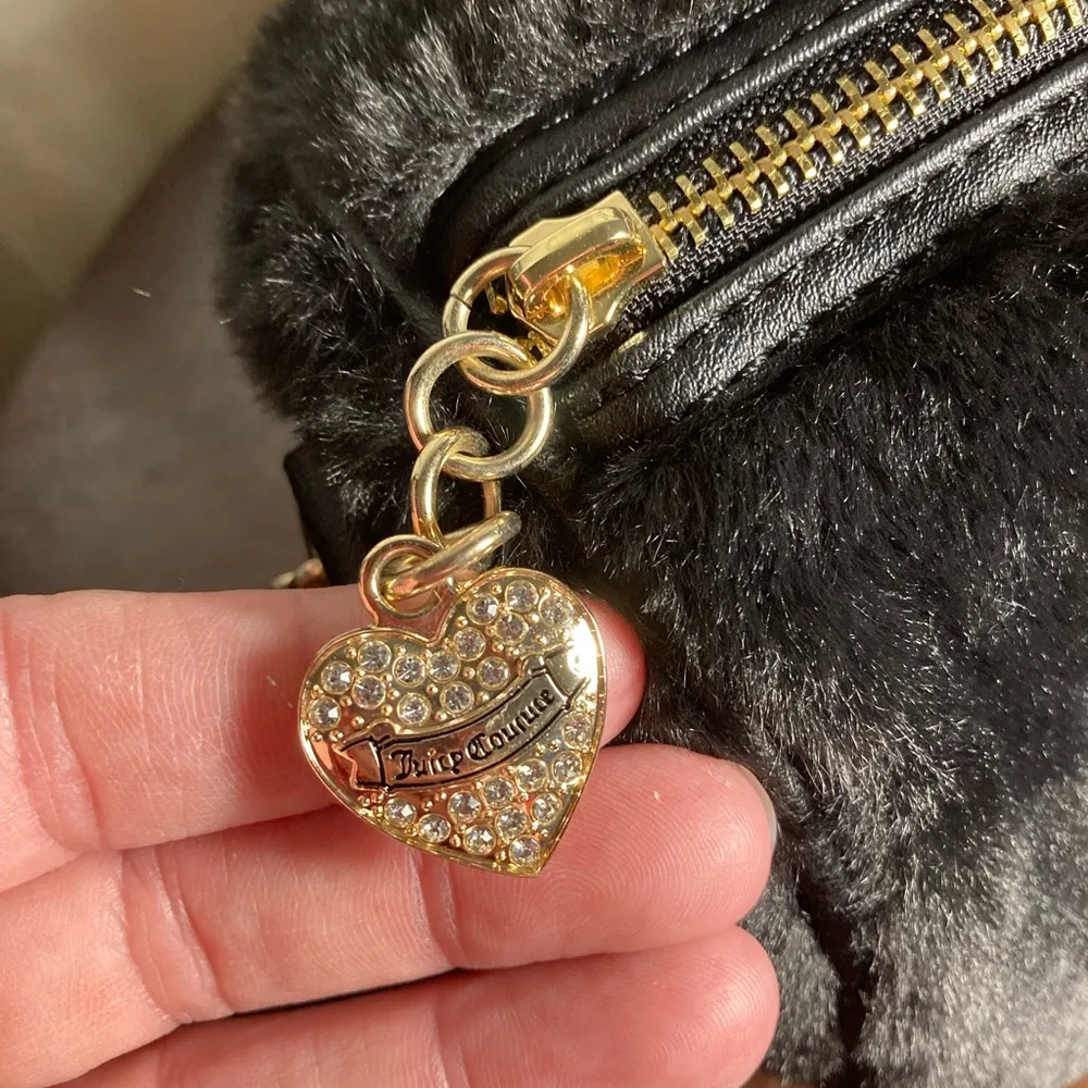 Juicy Couture Black Faux Fur Handbag tote crossbody NWOT - Image 5