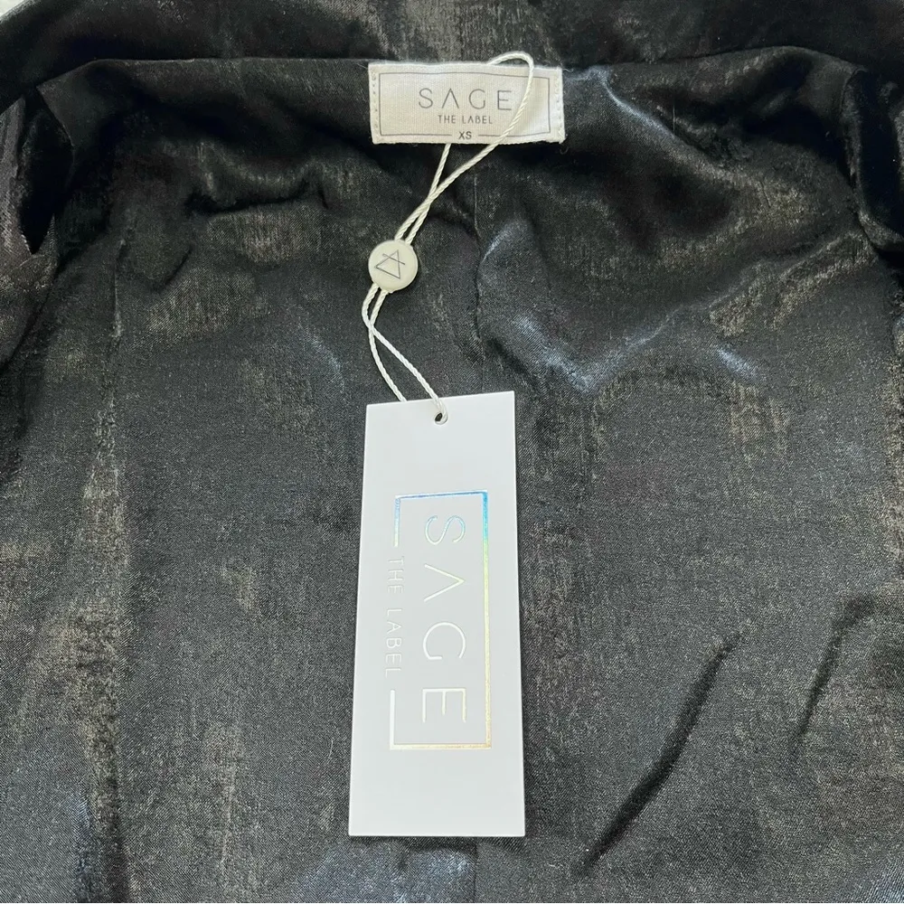 The Label Headed Downtown Velvet Floral Blazer Size XS - Image 9