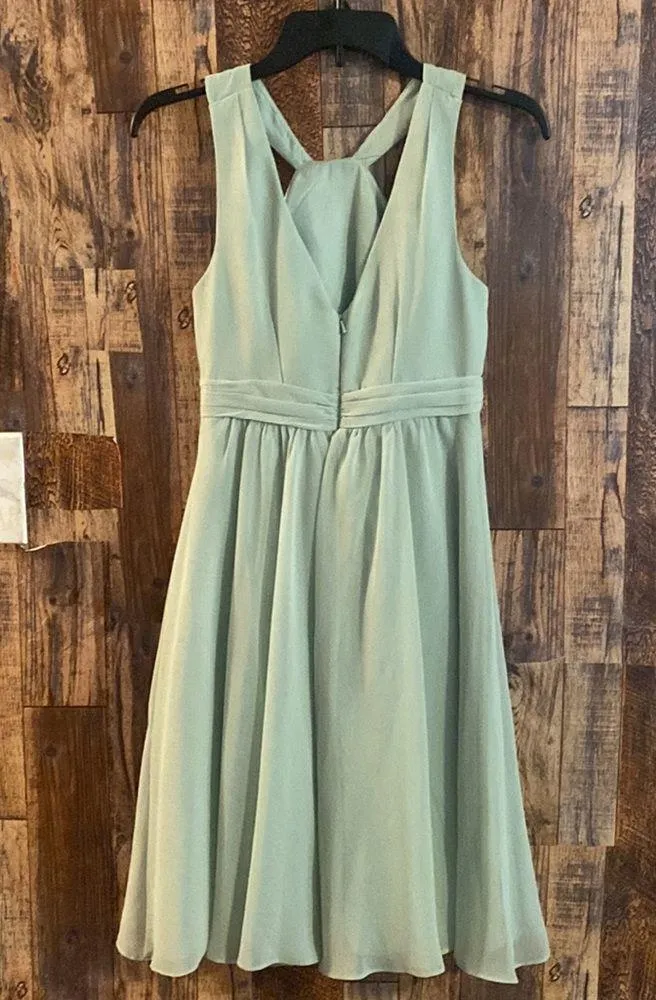 David’s Bridal style #F15600 Meadow green dress size 4 - Image 4