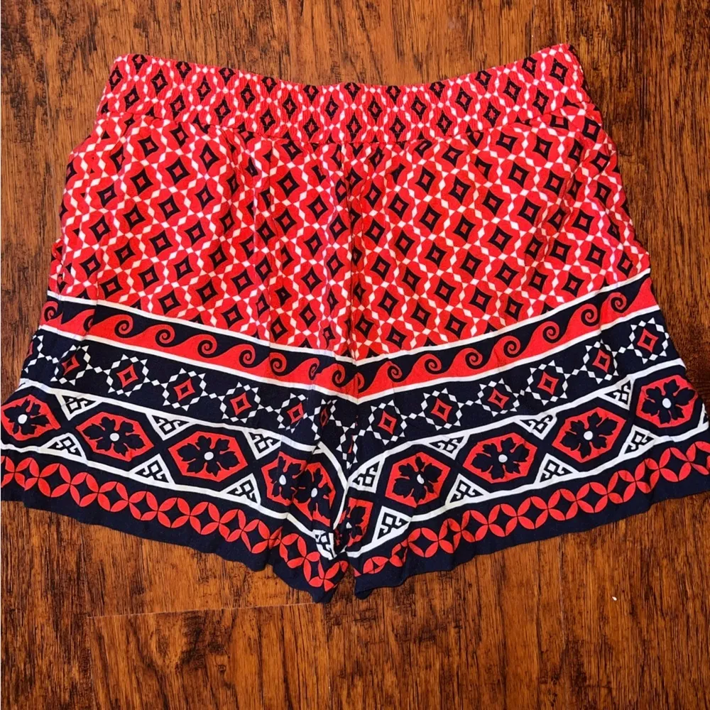 Southern Tide Riley Tie Shorts Patriotic Red, White, Blue Geometric, Size Small - Image 8