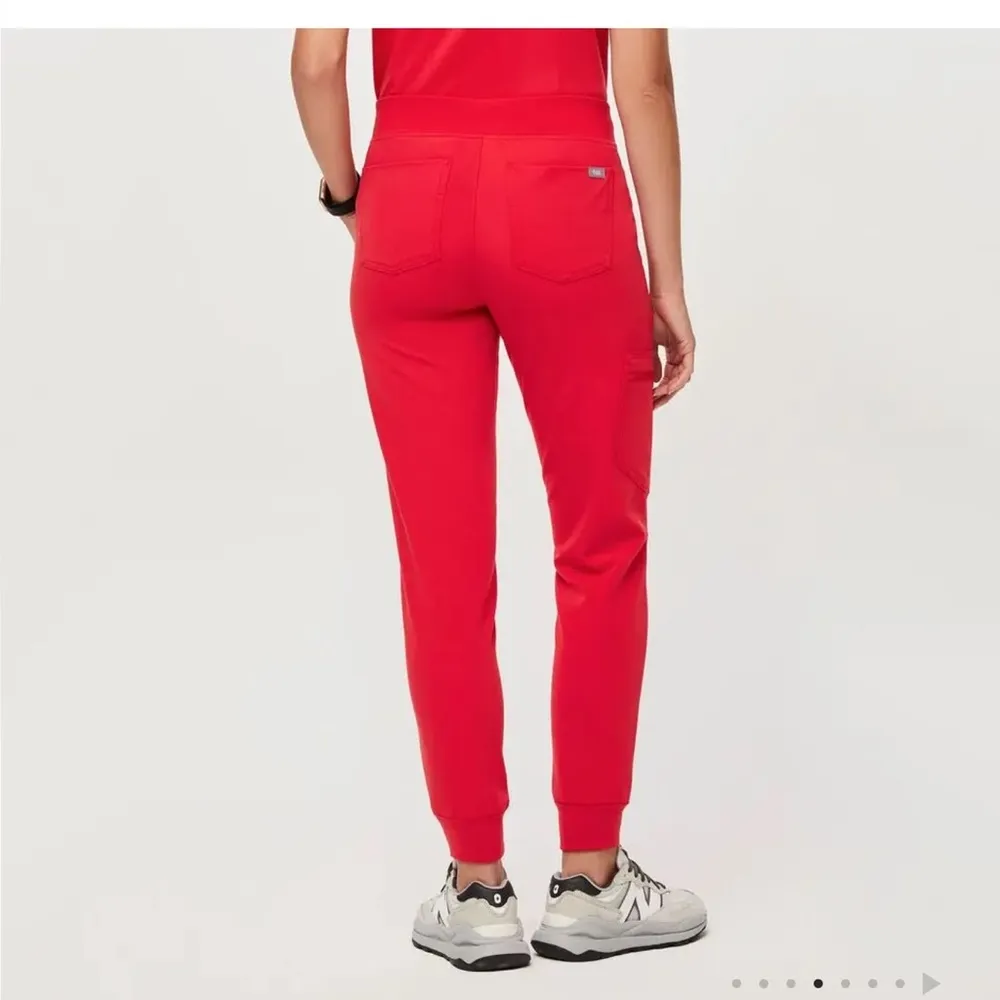 FIGS Technical Collection Zamora Jogger Scrub Pants L/P
Gently used see pics - Image 2